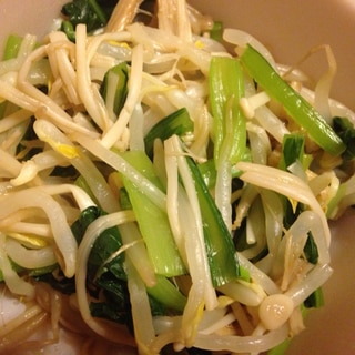 小松菜ともやしとえのきのさっぱり和え。